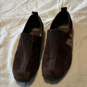 Merrell Women's Brown Suede Flats with Red Accents